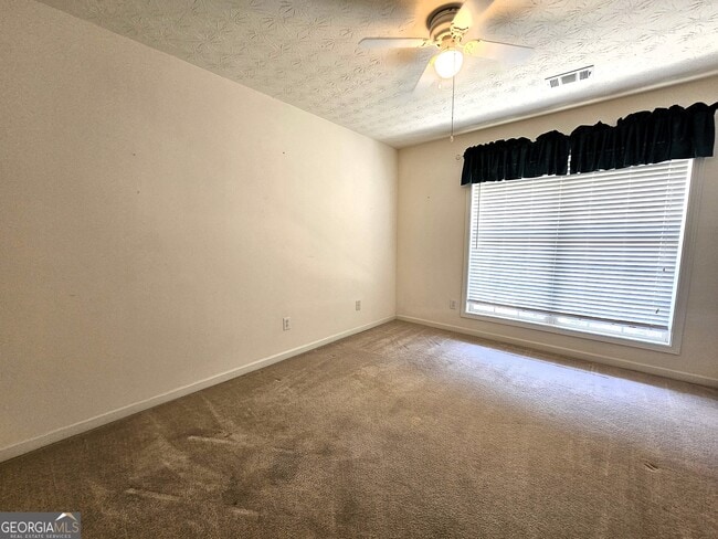 Building Photo - 109 Red Tail Rd