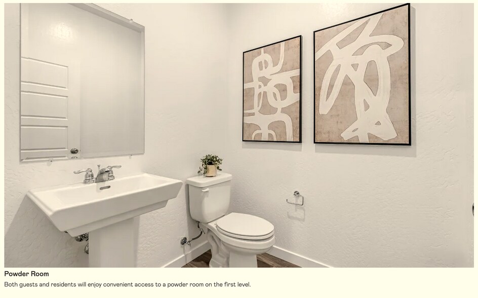 Building Photo - 4454 Buckingham Ave