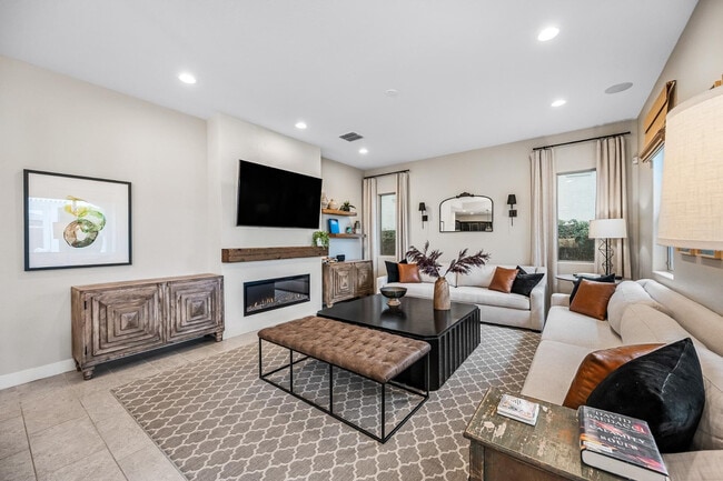 Building Photo - 14462 W Artemisa Ave