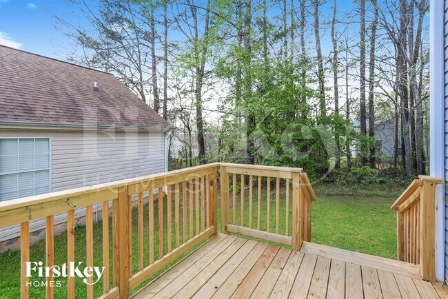 Building Photo - 1529 Edgemoor Ln