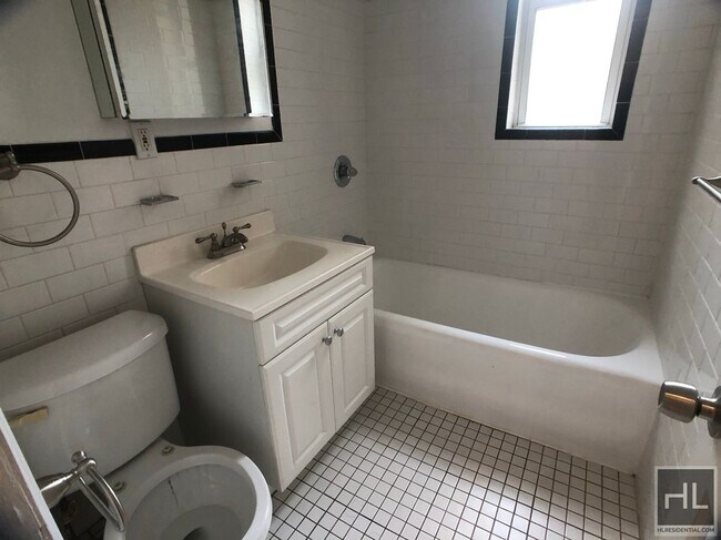 Building Photo - WEST 13 STREET