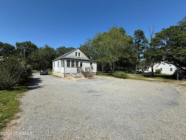 Building Photo - 155 Wells Mills Rd