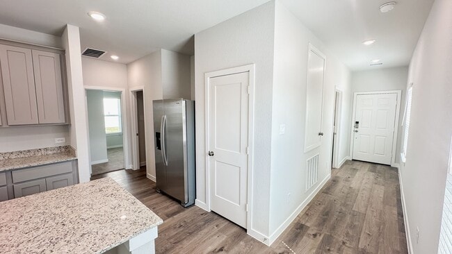 Building Photo - Brand new! Modern 3-Bedroom with Open-Conc...