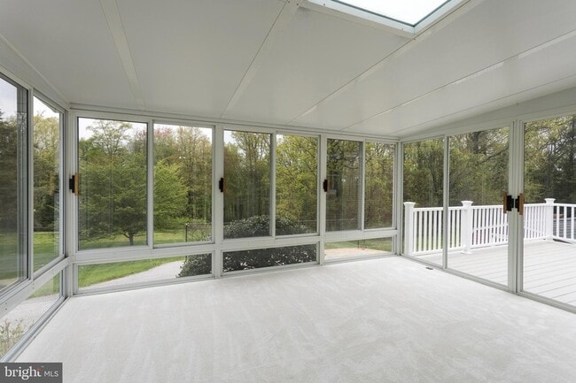 Building Photo - 16742 Ridge Rd