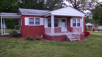 Building Photo - 5505 Hilltop Rd