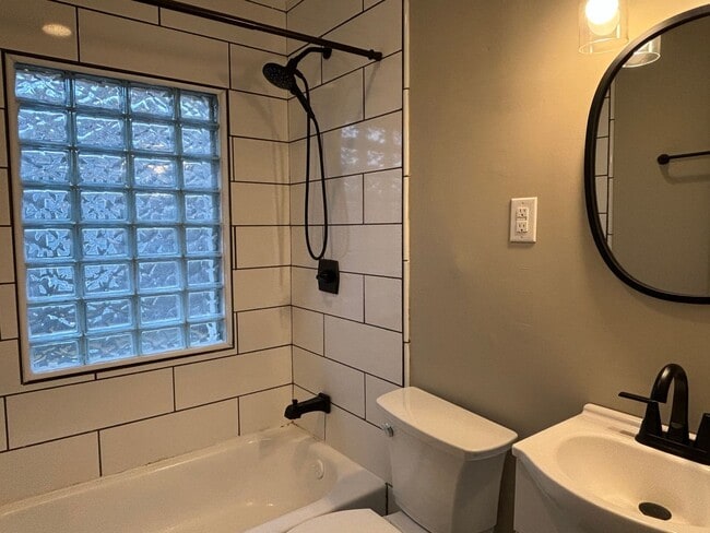 Building Photo - $625 OFF FIRST MONTH'S RENT! 2-Bed, 1-Bath Single-Family Home + Partially Finished Garage!