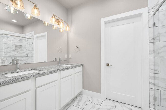 Building Photo - 3538 Noah St