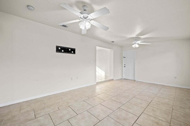 Building Photo - 1875 45th Ave