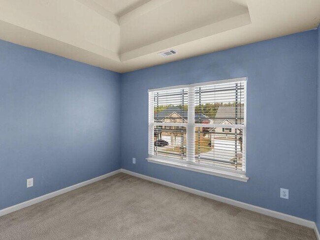 Building Photo - 2325 Braelin Loop