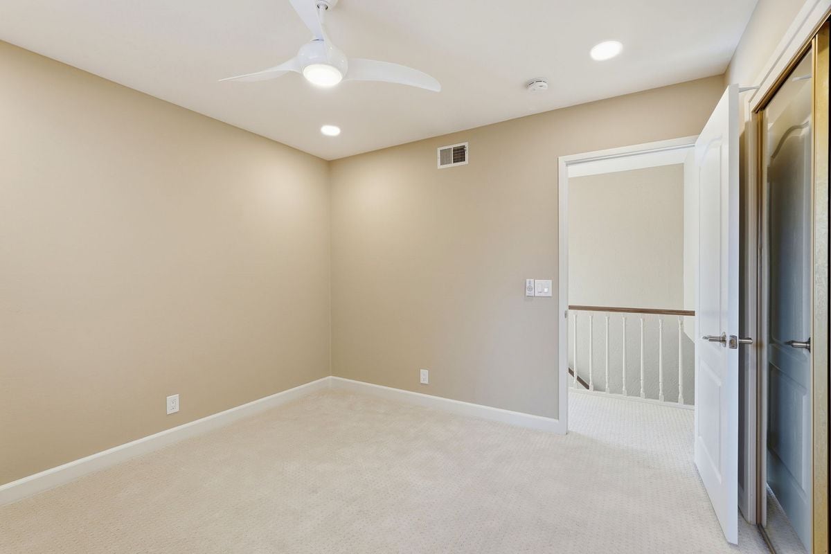 Building Photo - 12456 Newport Ct