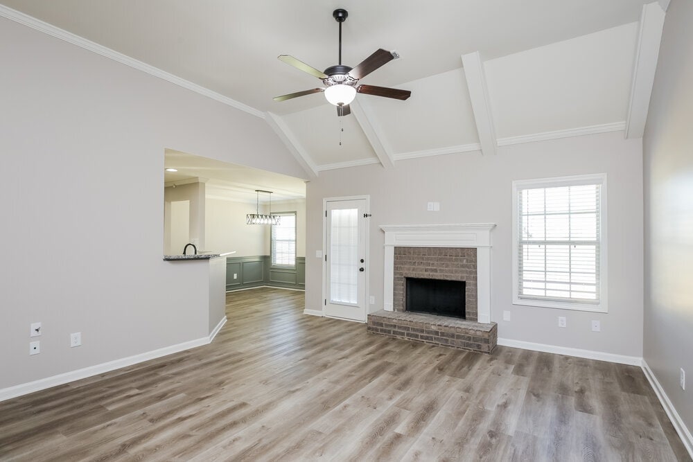 Building Photo - 844 Pinnacle Dr.