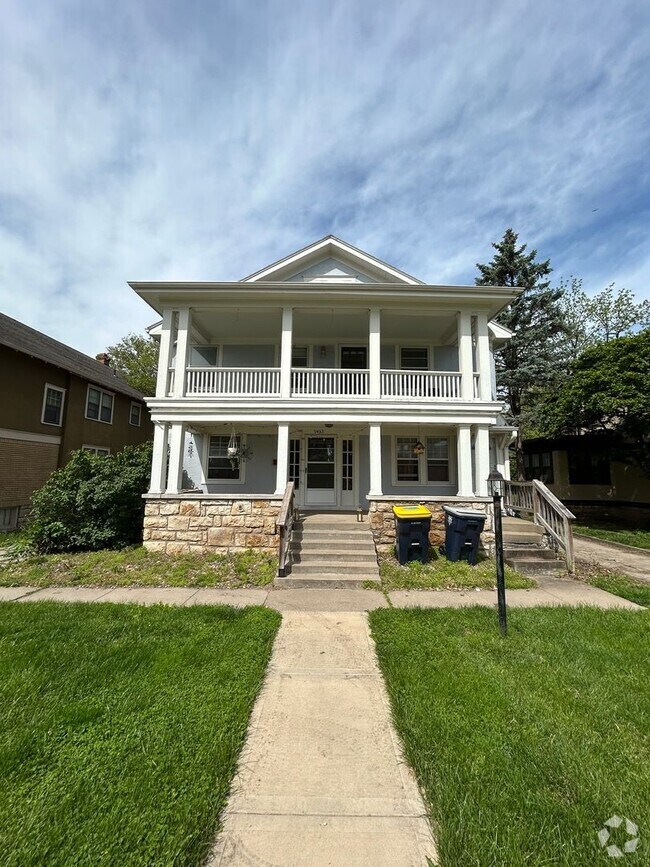 Building Photo - 5430-5432 Harrison St.