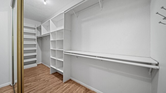Building Photo - 12 Hallmark Dr