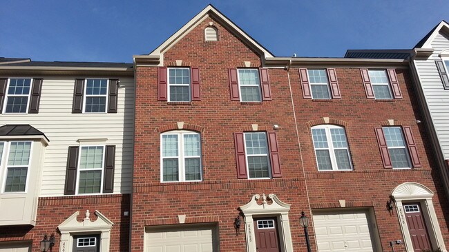 Building Photo - 45986 Iron Oak Terrace