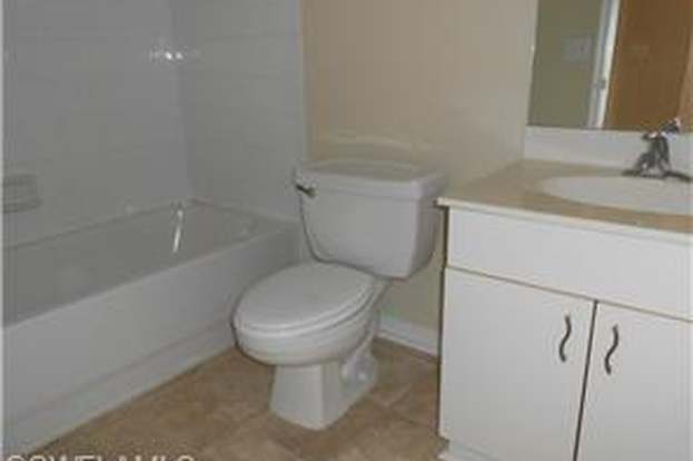 Building Photo - 273 Robin Hood Cir