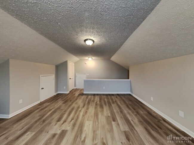 Building Photo - 753 Jaywood Dr