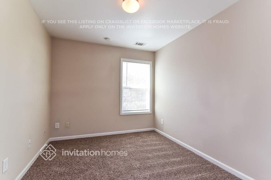 Building Photo - 2503 Winslow Ridge Dr NE