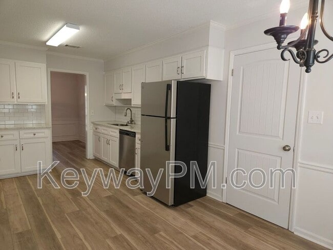 Building Photo - 4756 Red Leaf Way