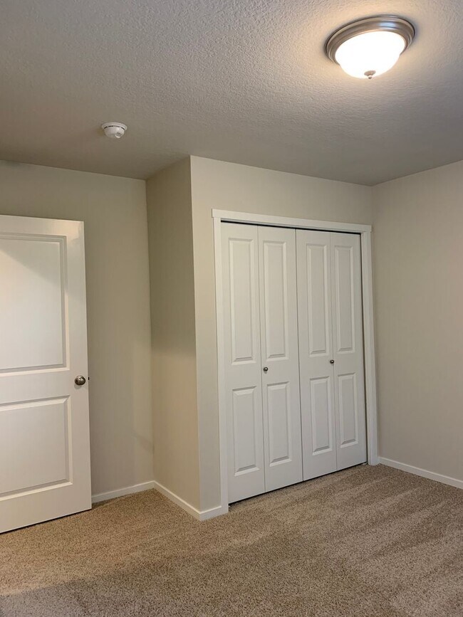 Building Photo - Newly Built Home in Brand New Community! Evergreen School District ! Conveniently located next to...