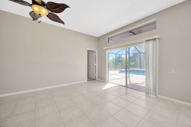 Building Photo - 10461 Hunters Haven Blvd