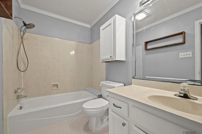 Building Photo - 5952 Fort Clarke Dr N