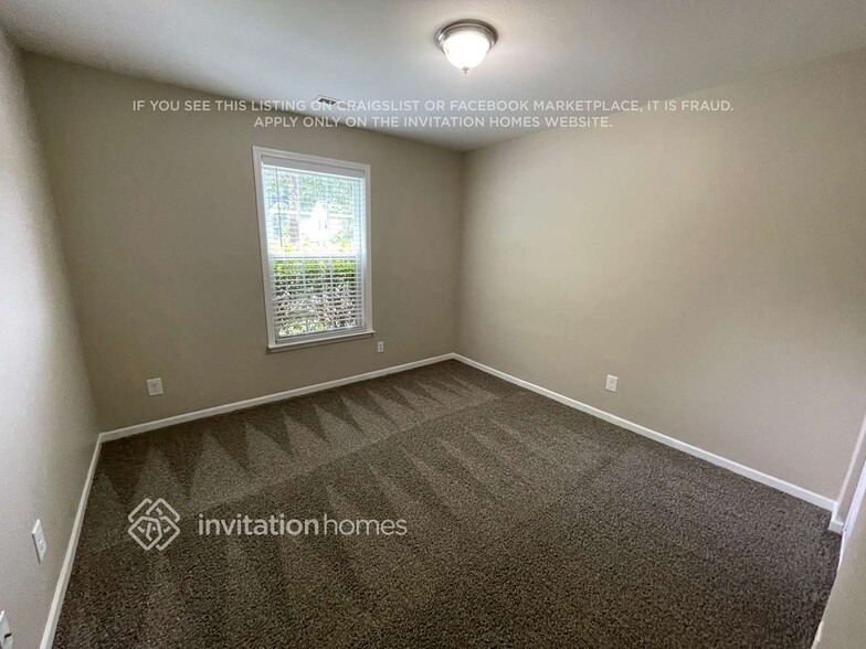Building Photo - 6211 Adel Lane