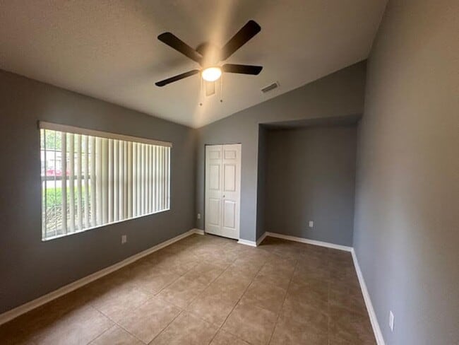 Building Photo - Single Family home for rent !
