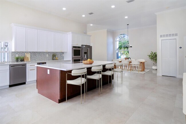 Building Photo - 16782 SW 78th Ct