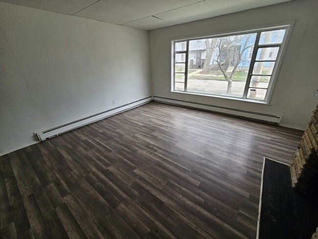 Building Photo - 3714 E 50th St