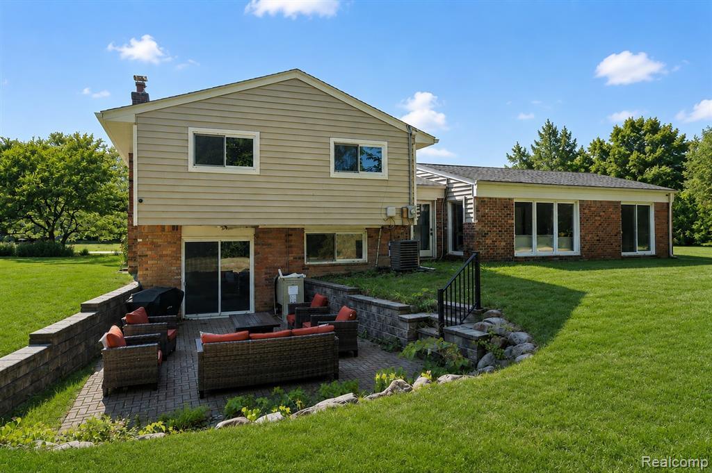 Building Photo - 6511 Timber Ridge Dr