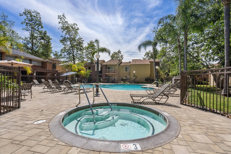 Building Photo - 6036 Rancho Mission Rd