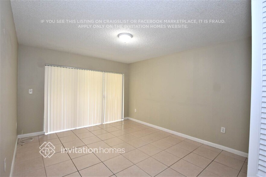 Building Photo - 11221 SW 117th Ct