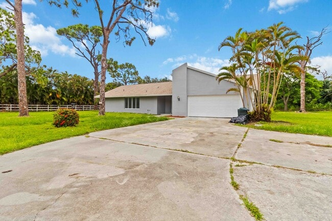 Building Photo - 3699 Liberty Square