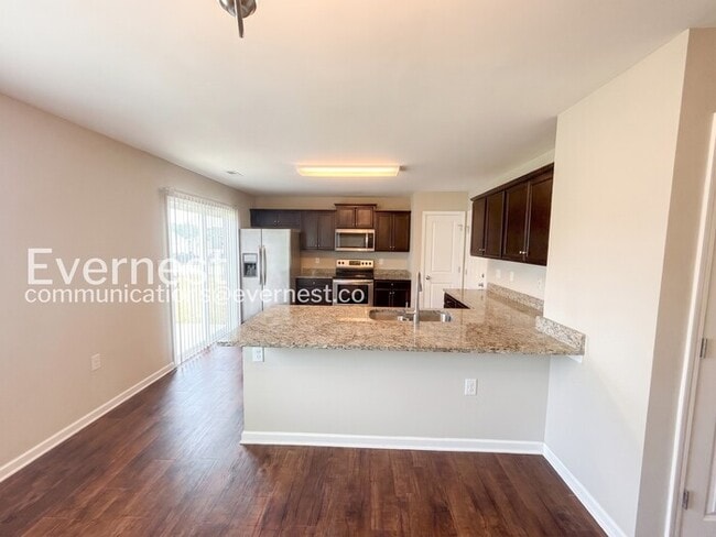 Building Photo - Limited Time Special Offer / 3 Bed, 2.5 Bath Home with Garage / Pet-Friendly / Vouchers Accepted ...