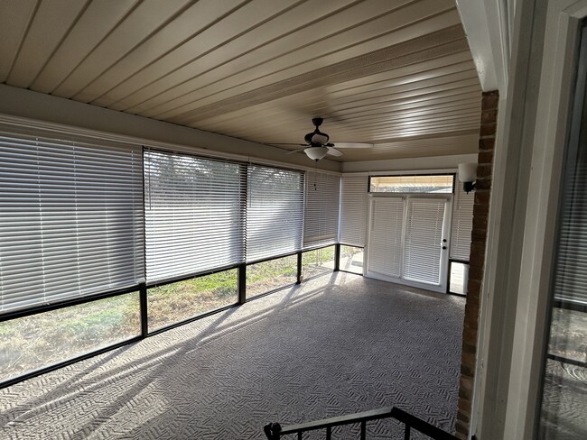 Sunroom - 128 Lovers Ln