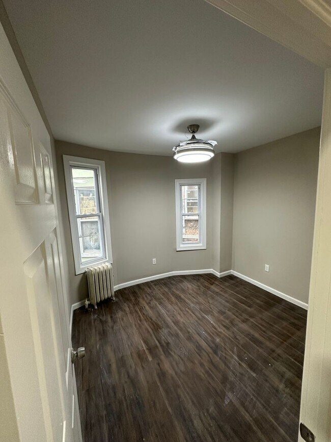 Building Photo - 6109 Jefferson St