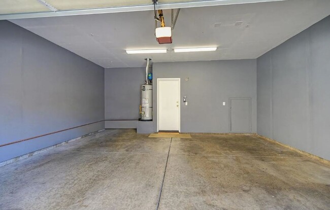 Building Photo - Experience Esplanade! Premier Townhome Com...