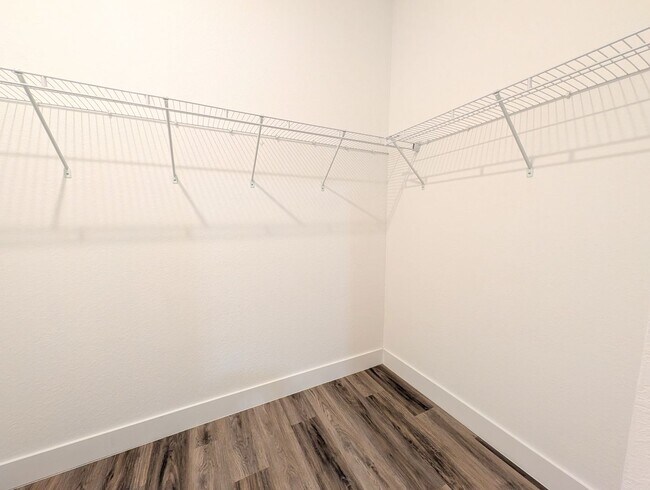 Building Photo - Spacious 3 Bedroom / 3.5 Bathroom Townhome for Rent – Miami