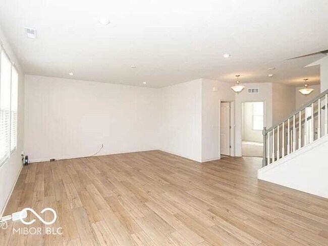 Building Photo - 5403 Veranda Dr