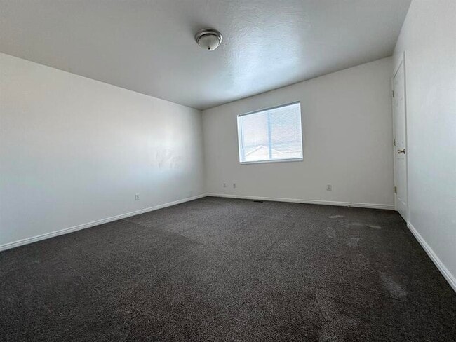 Building Photo - 15080 N 5400 W