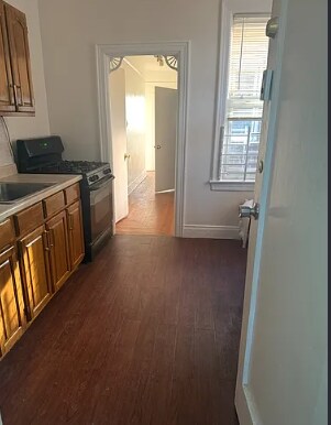 Building Photo - 3164 Ampere Ave