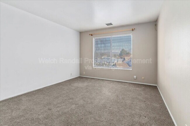 Building Photo - 6871 Countrywoods Cir