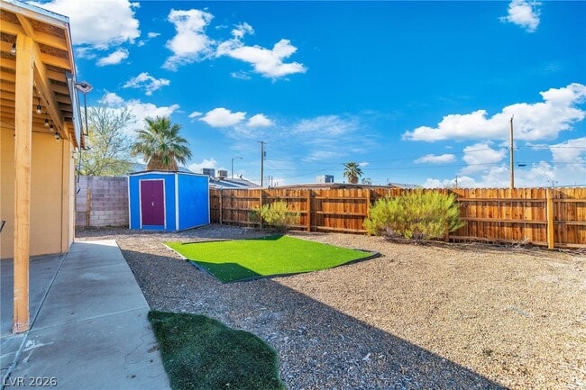 Building Photo - 235 Zinc St