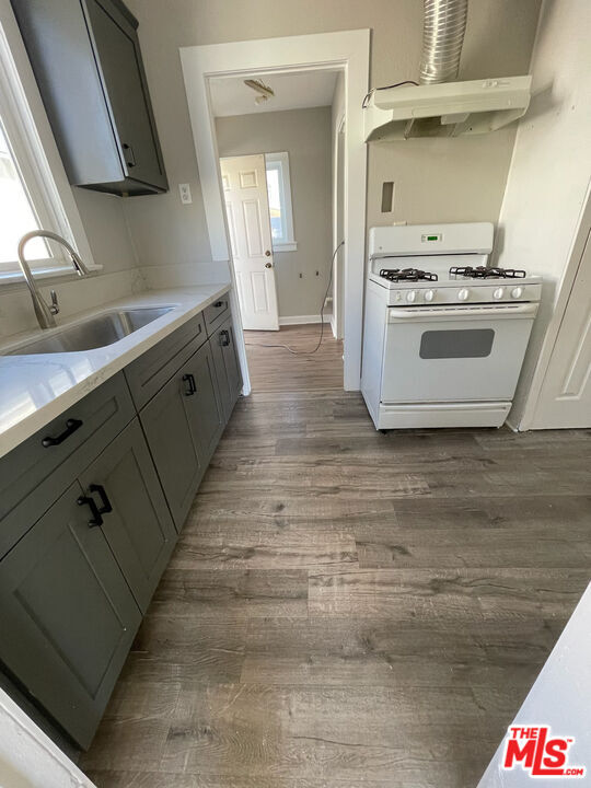 Building Photo - 225 S Prospect Ave