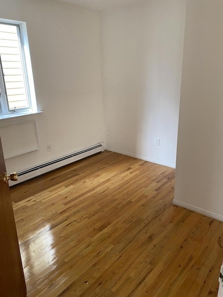 Building Photo - 2655 E 21st St