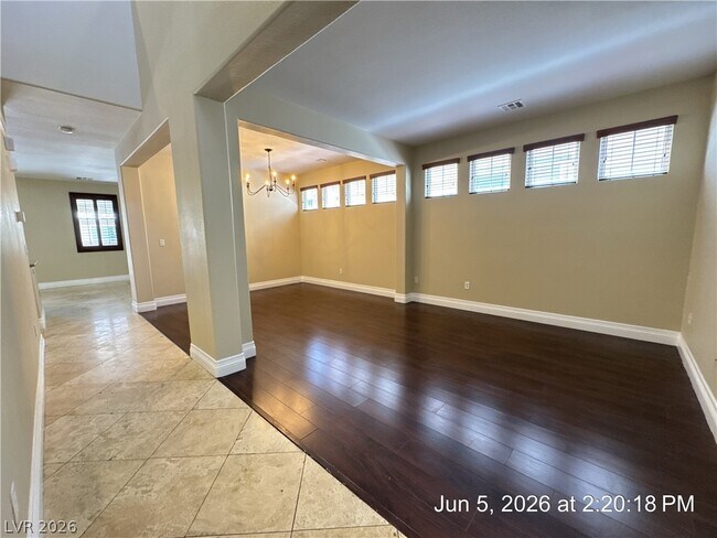 Building Photo - 3373 Osiana Ave