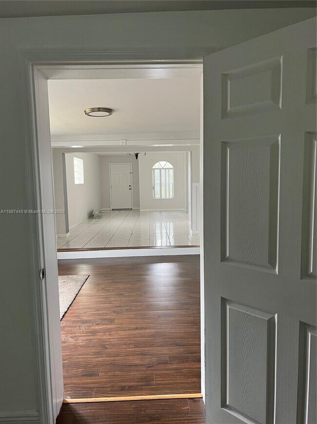 Building Photo - 15765 SW 139th Ave
