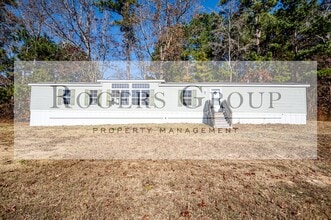 Building Photo - 242 Hidden Lk