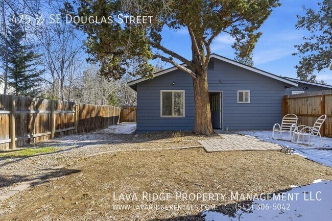 Building Photo - 475 SE Douglas St