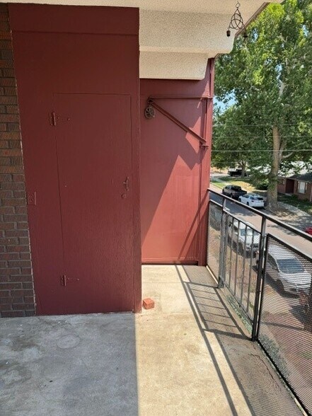 Building Photo - 701 E Bayaud Ave